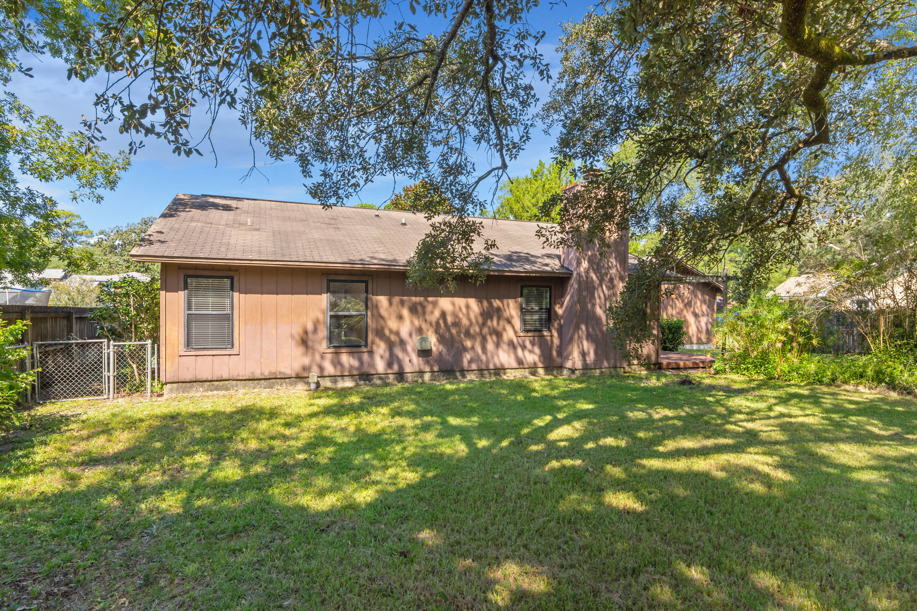 PINEWOOD ESTATES 2 - Residential