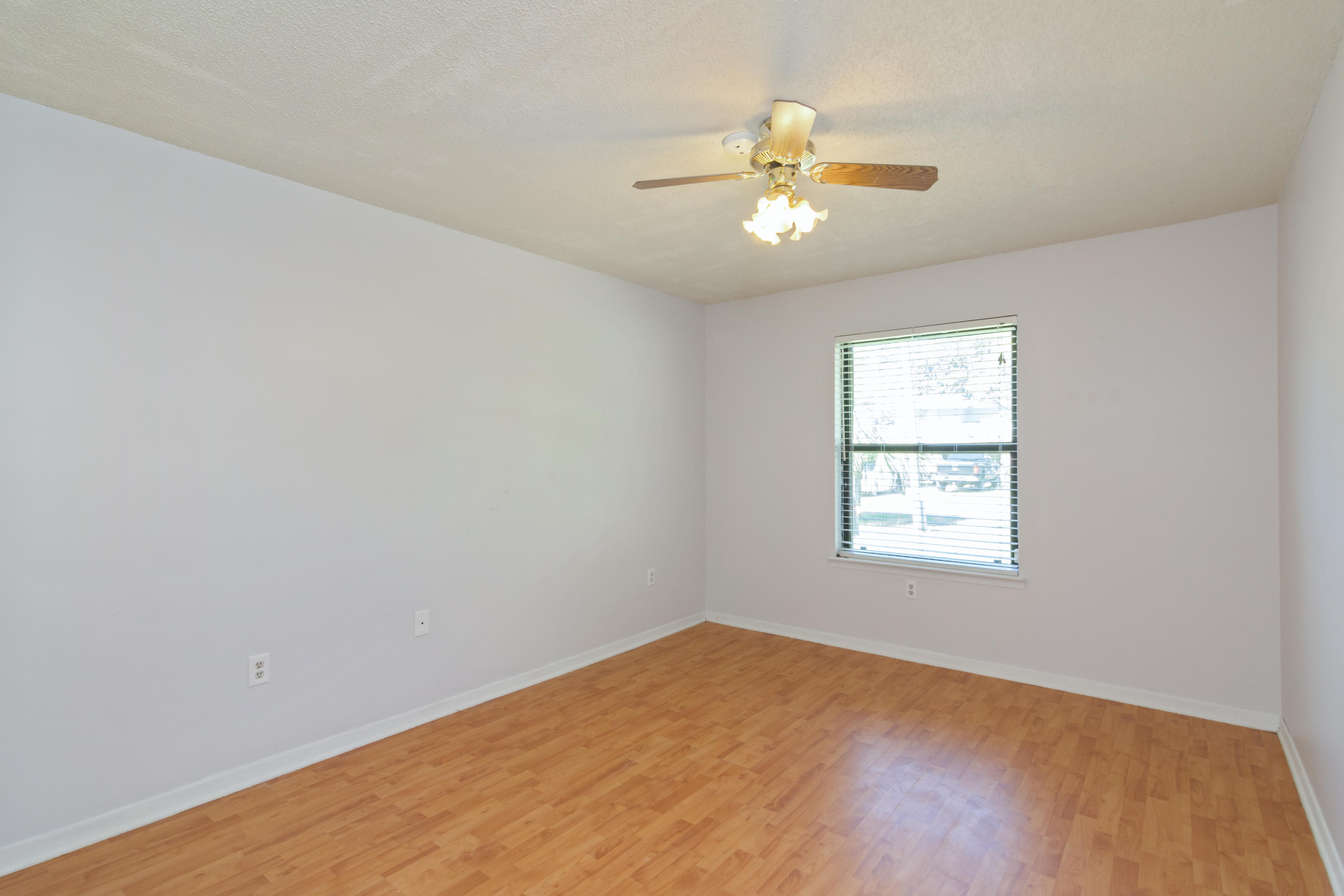 PINEWOOD ESTATES 2 - Residential