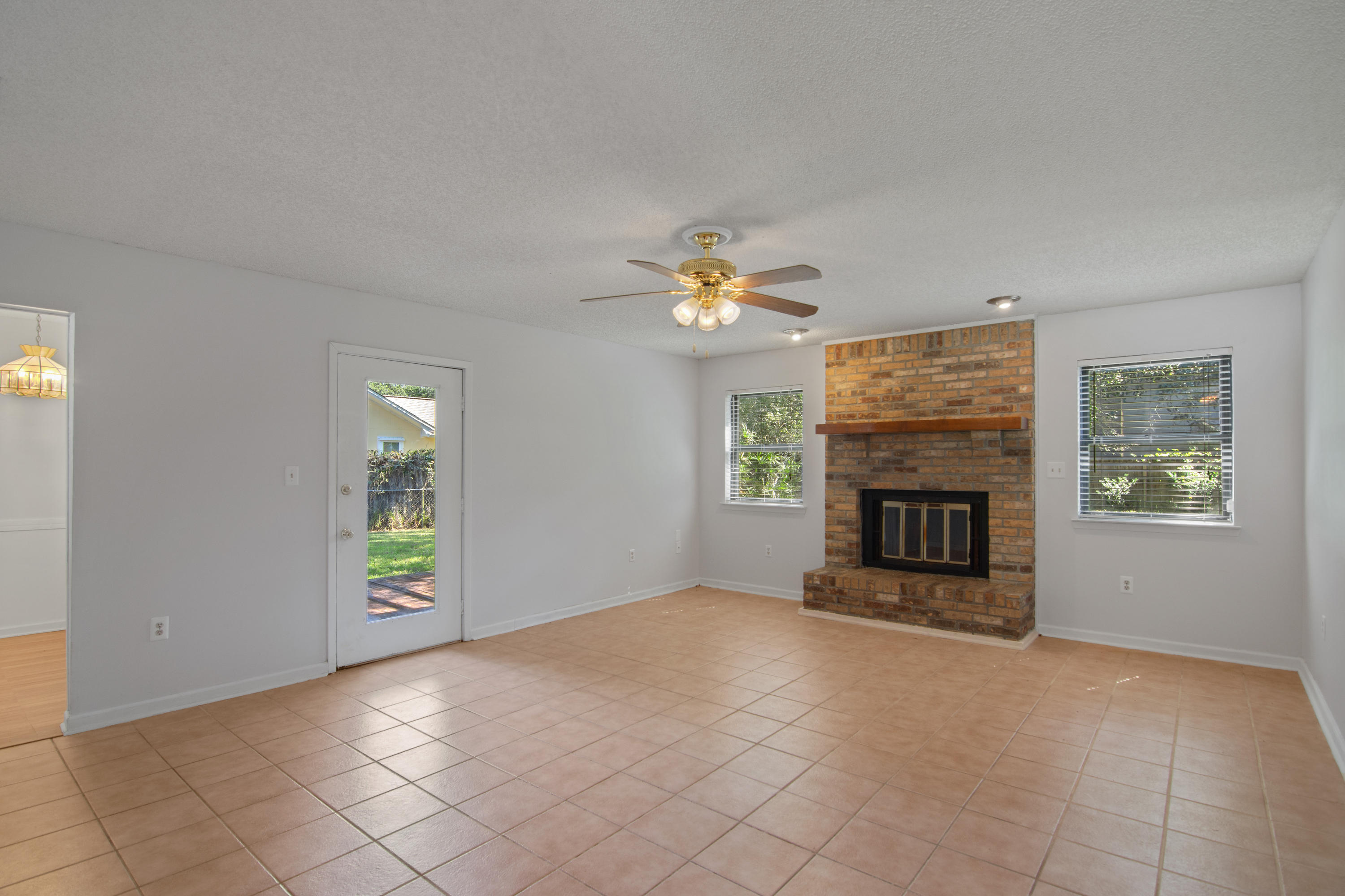 PINEWOOD ESTATES 2 - Residential