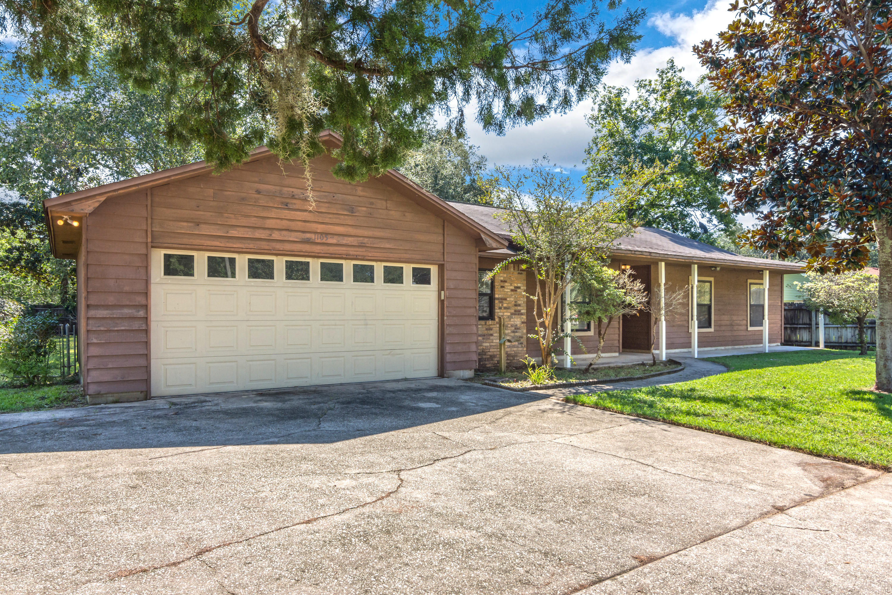 PINEWOOD ESTATES 2 - Residential