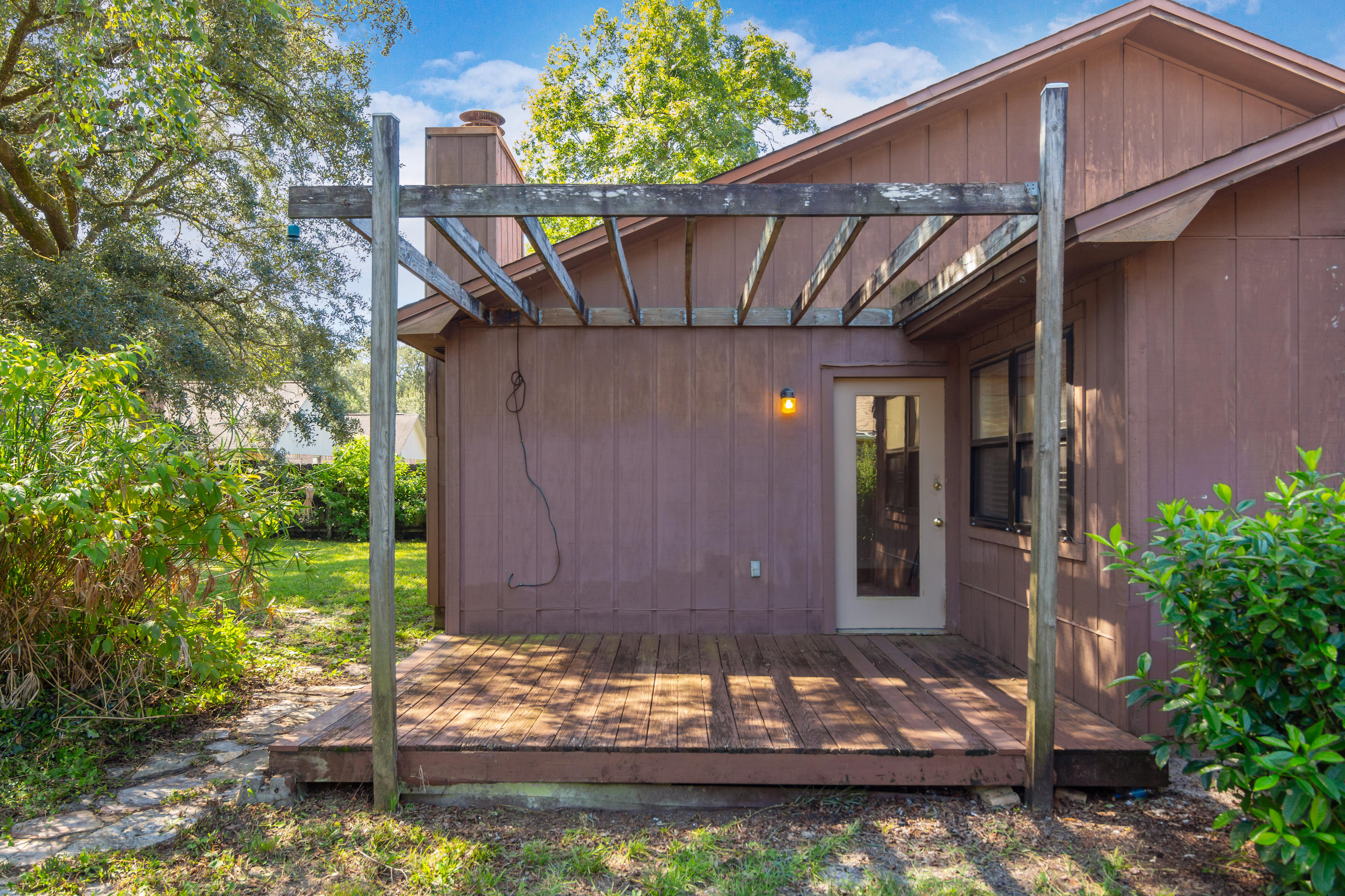 PINEWOOD ESTATES 2 - Residential