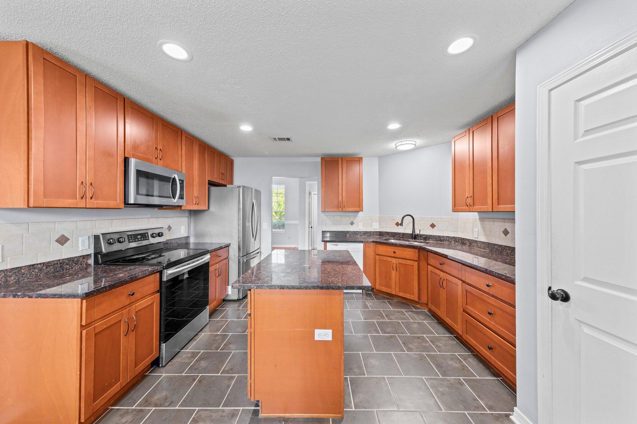 COUNTRYVIEW ESTATES - Residential