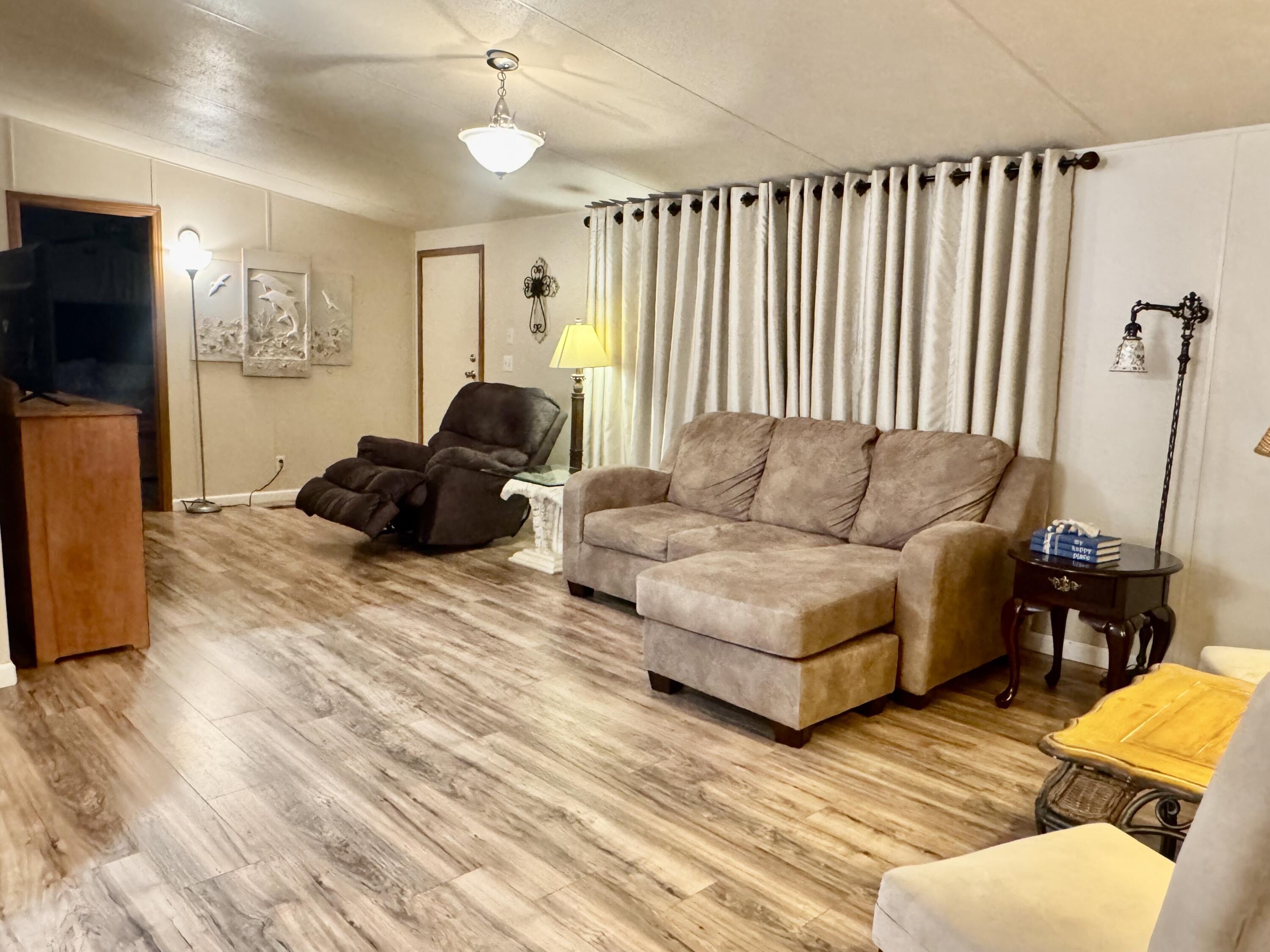 Destin East Mobile Home Park - Residential