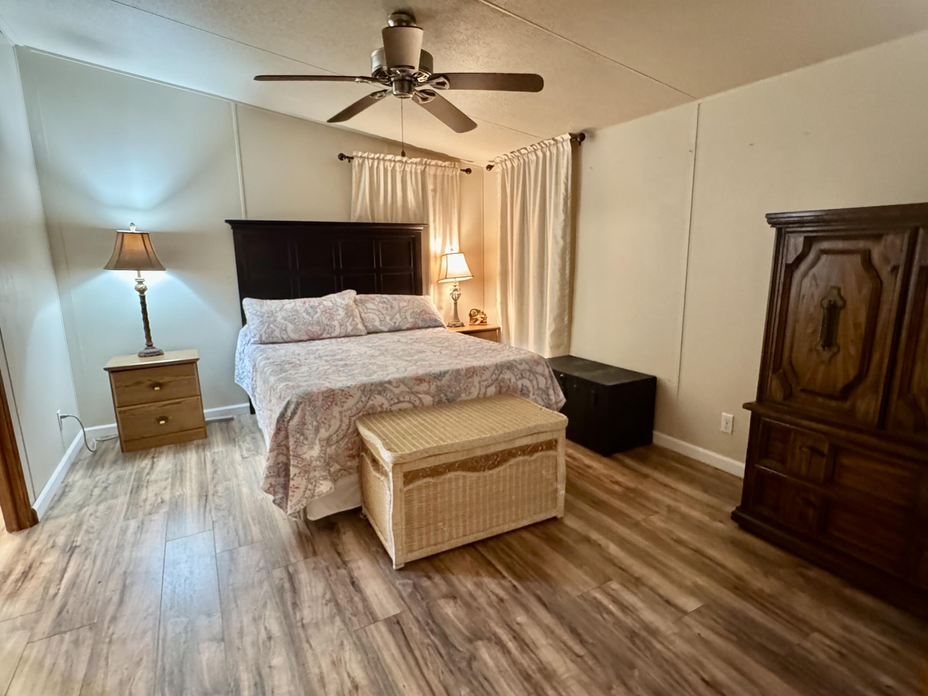 Destin East Mobile Home Park - Residential