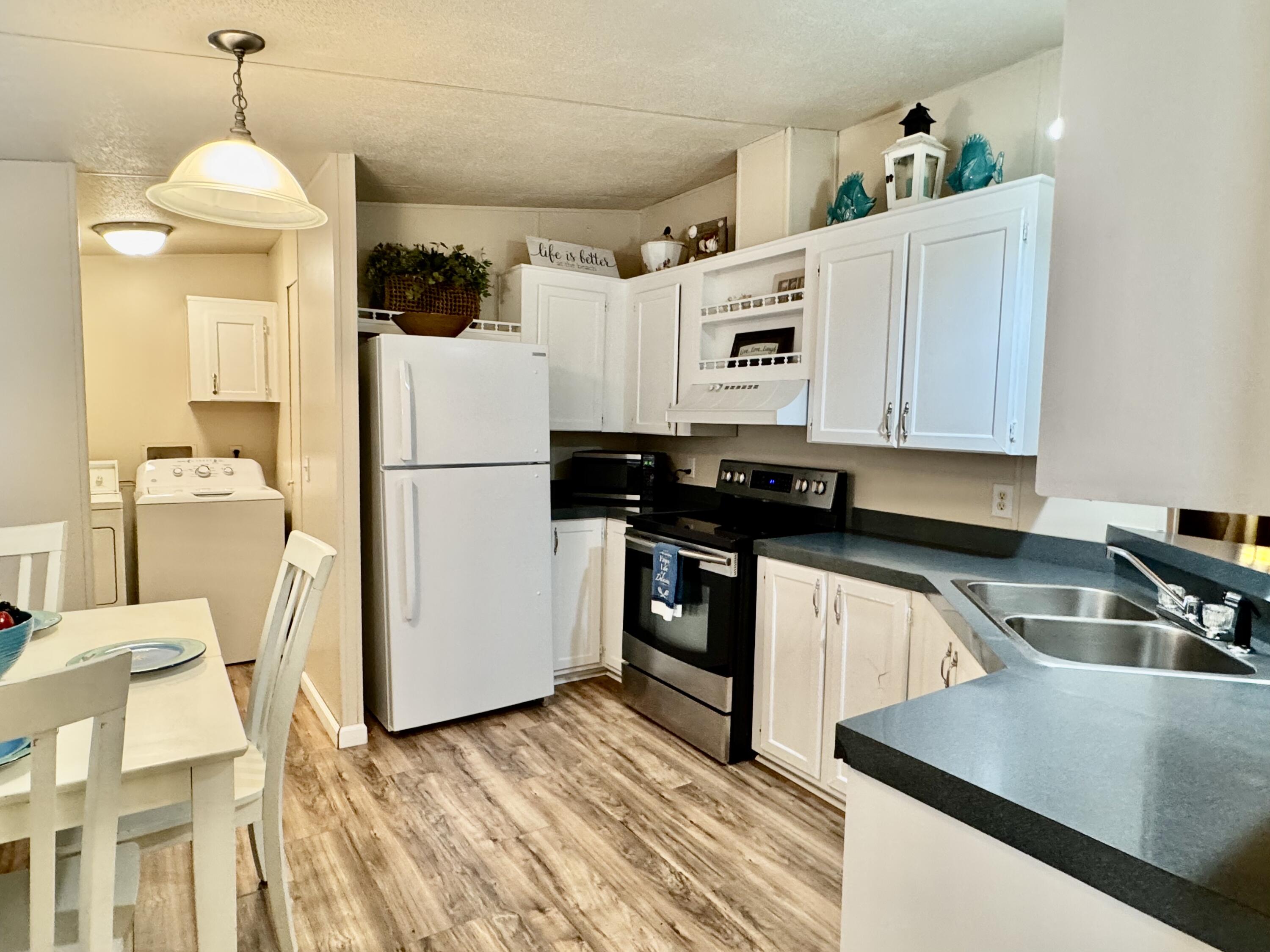 Destin East Mobile Home Park - Residential
