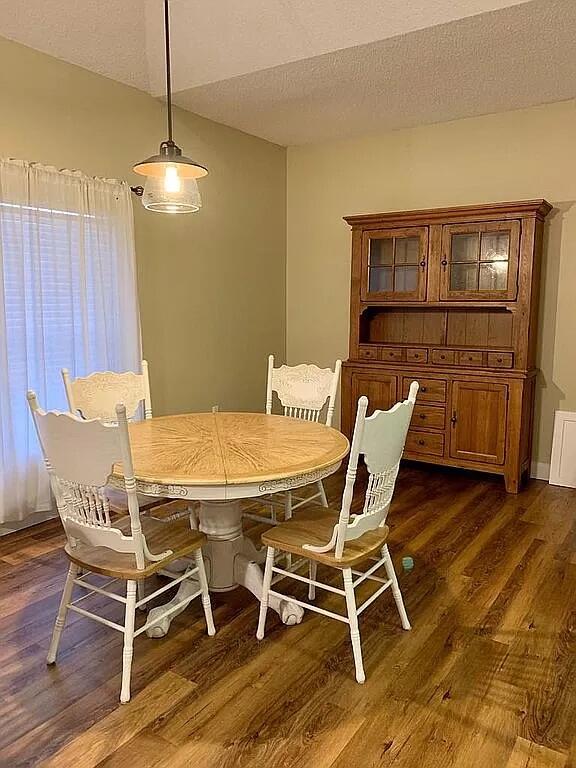 THE FLORIDA CLUB - Residential Lease