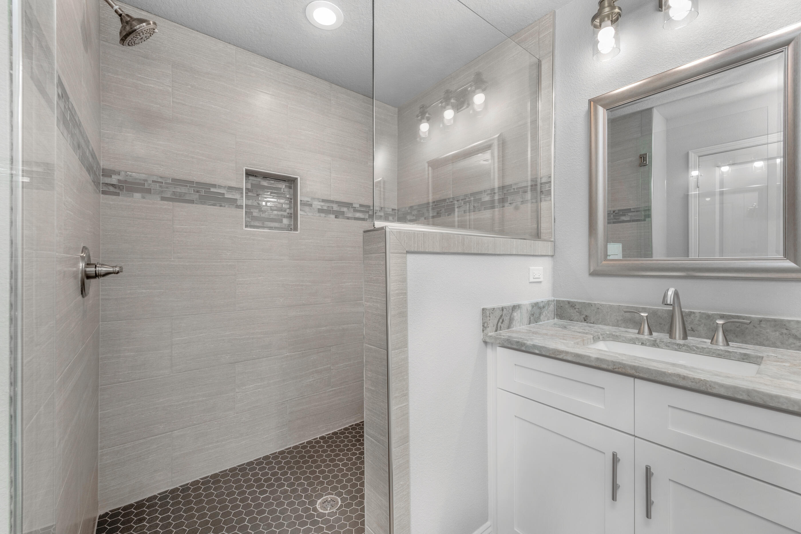 SEASHORE VILLAGE - Residential