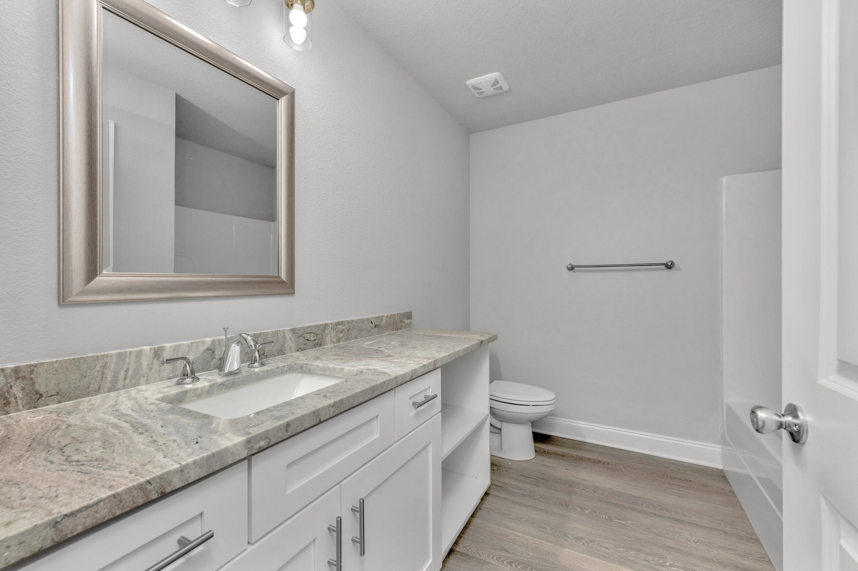 SEASHORE VILLAGE - Residential