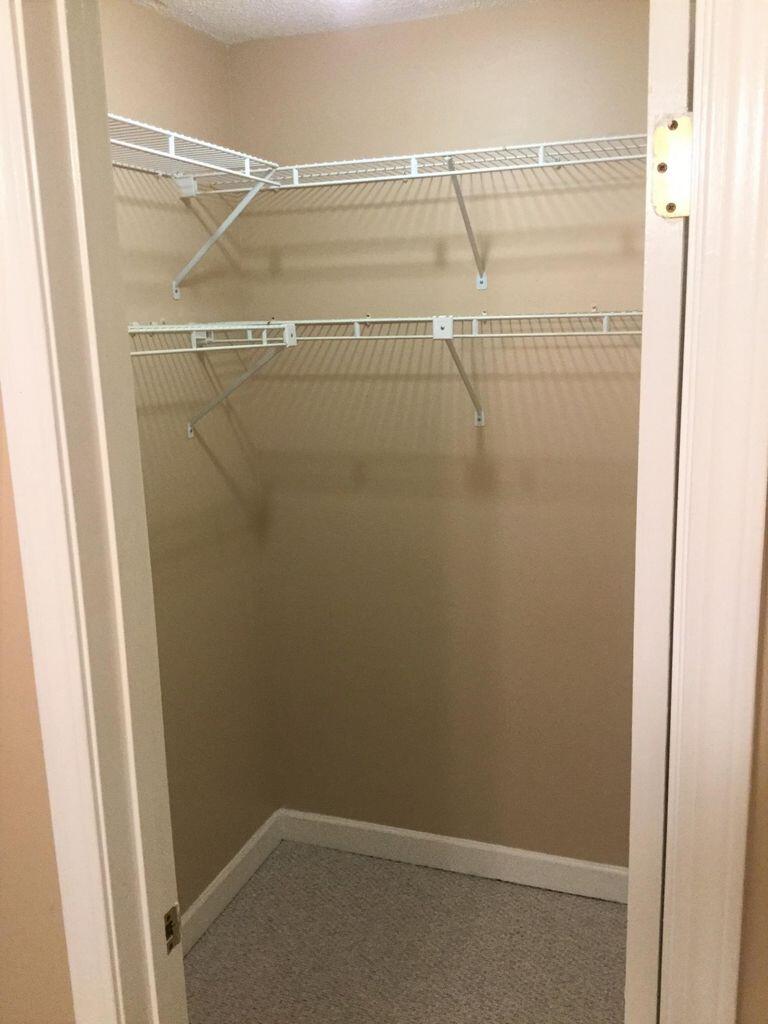 LAKESIDE CONDO AT BLUEWATER BAY - Residential Lease