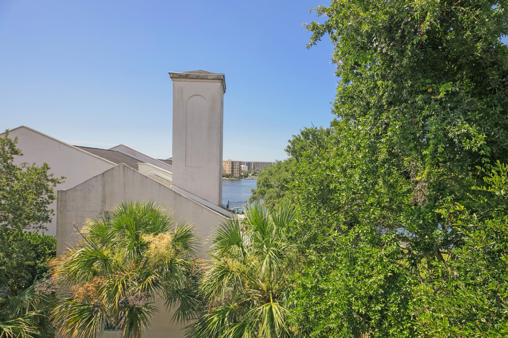 FRENCH QUARTERS - Residential