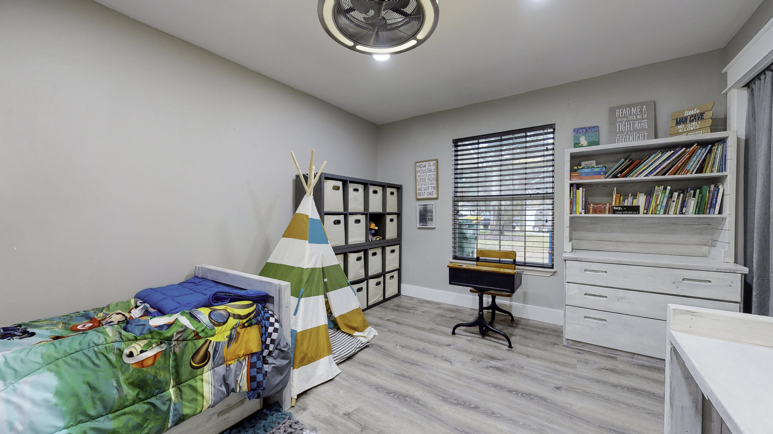 KELL-AIRE GARDENS - Residential