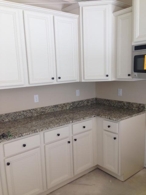 THOMPSON WOODS - Residential