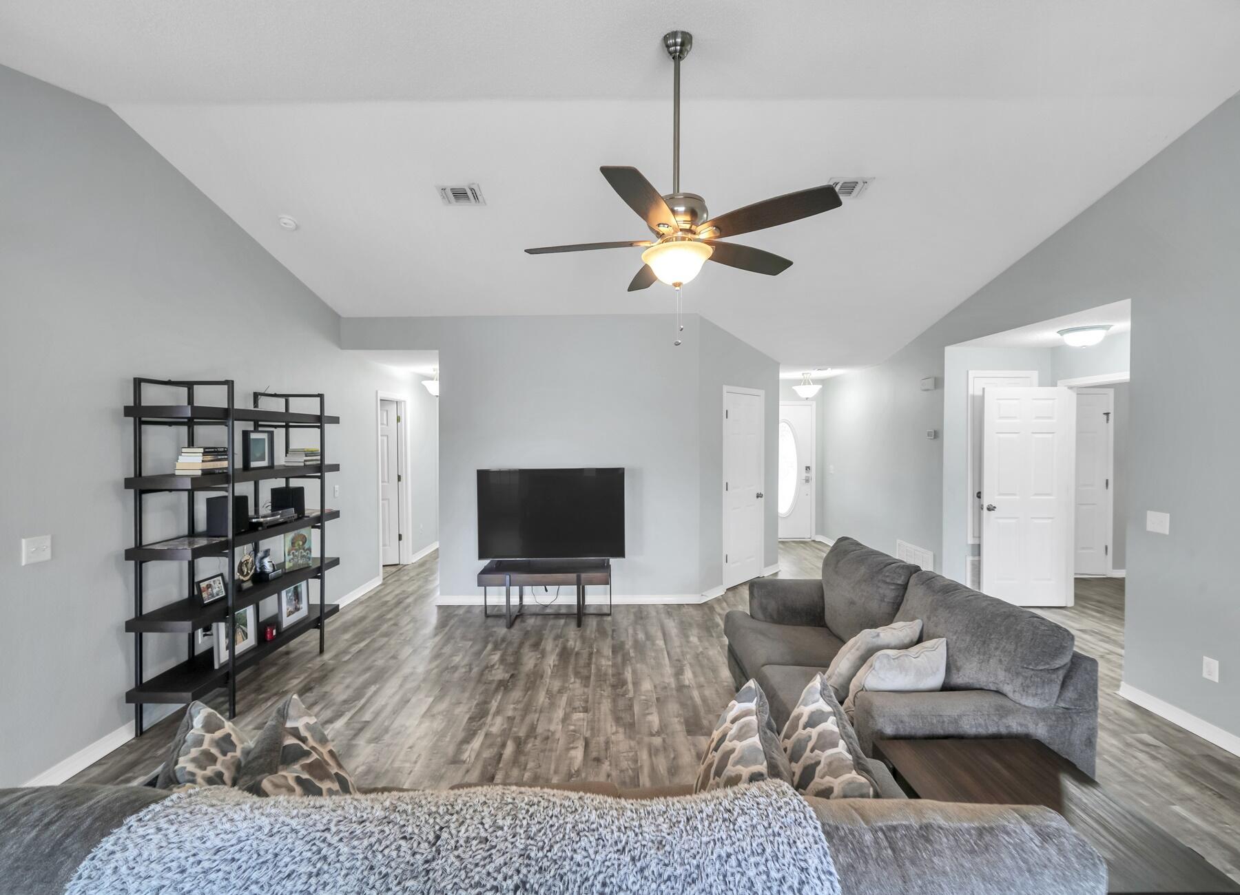 SPANISH TRACE ESTATES LOT 21BLK A AS DES IN OR 4197 PG 294 - Residential