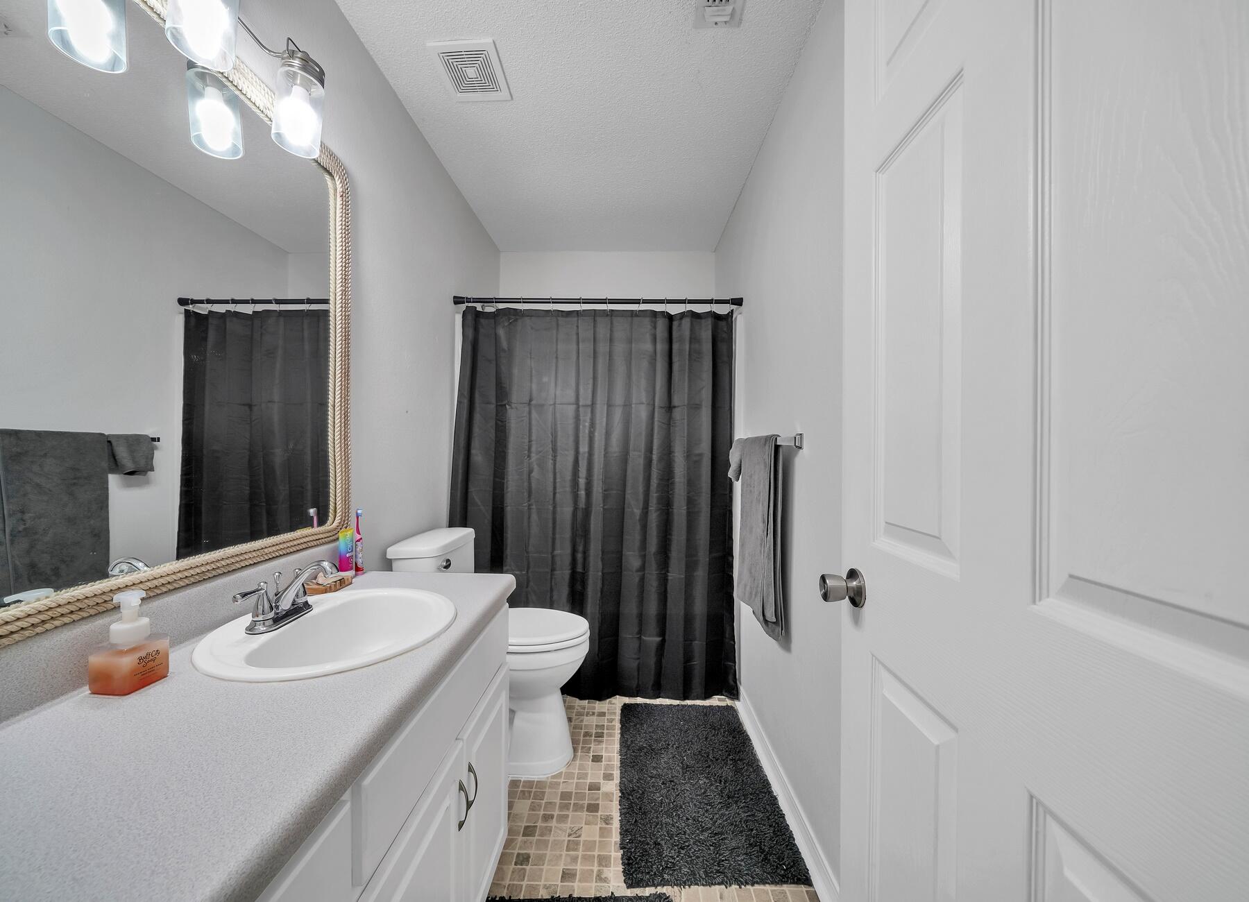 SPANISH TRACE ESTATES LOT 21BLK A AS DES IN OR 4197 PG 294 - Residential