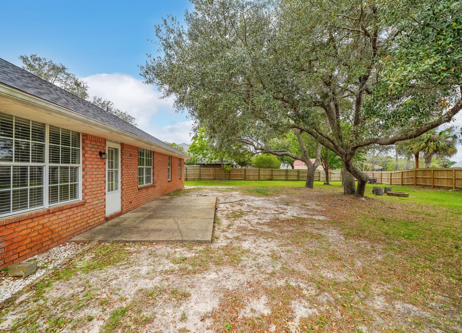 SPANISH TRACE ESTATES LOT 21BLK A AS DES IN OR 4197 PG 294 - Residential