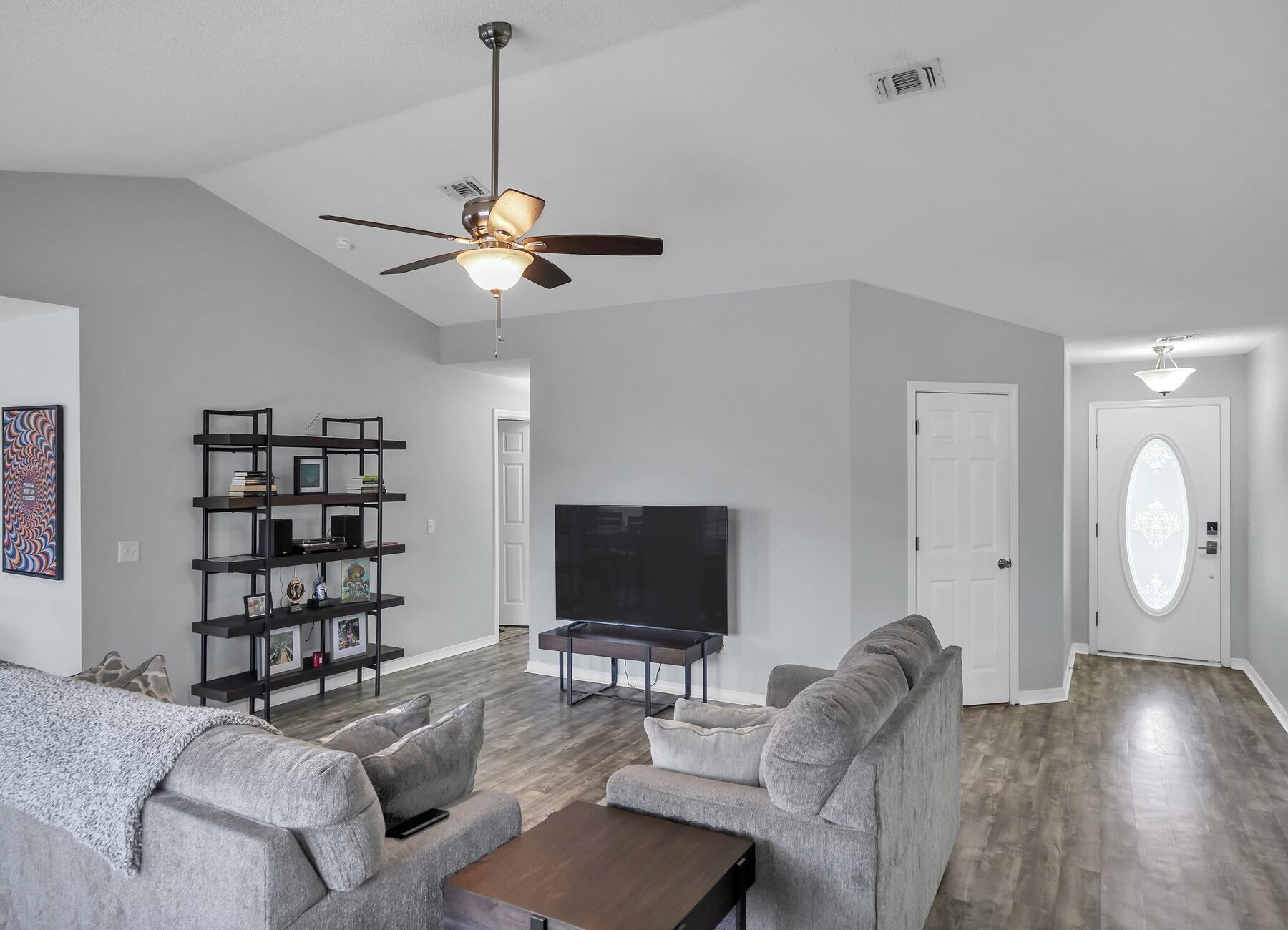 SPANISH TRACE ESTATES LOT 21BLK A AS DES IN OR 4197 PG 294 - Residential