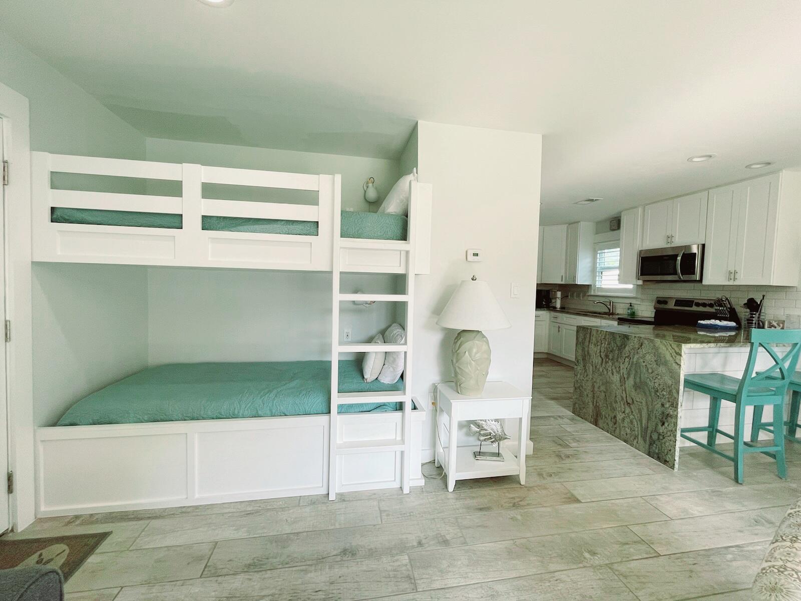 BEACHWOOD VILLAS CONDO - Residential