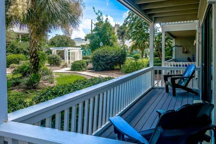 BEACHWOOD VILLAS CONDO - Residential