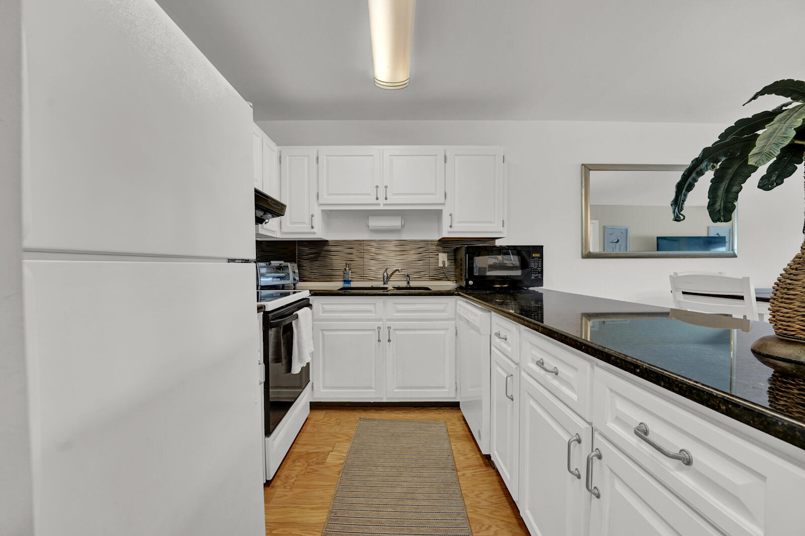 BAY POINT STUDIO VILLAS 3 CONDO - Residential