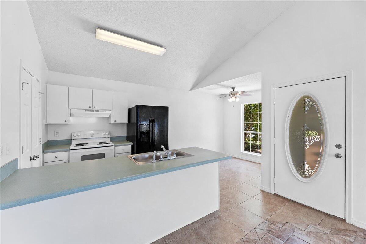 AUTUMN TRACE - Residential