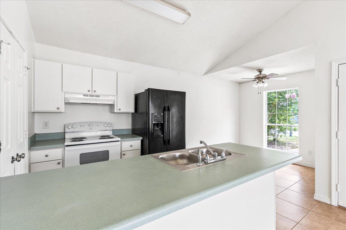 AUTUMN TRACE - Residential