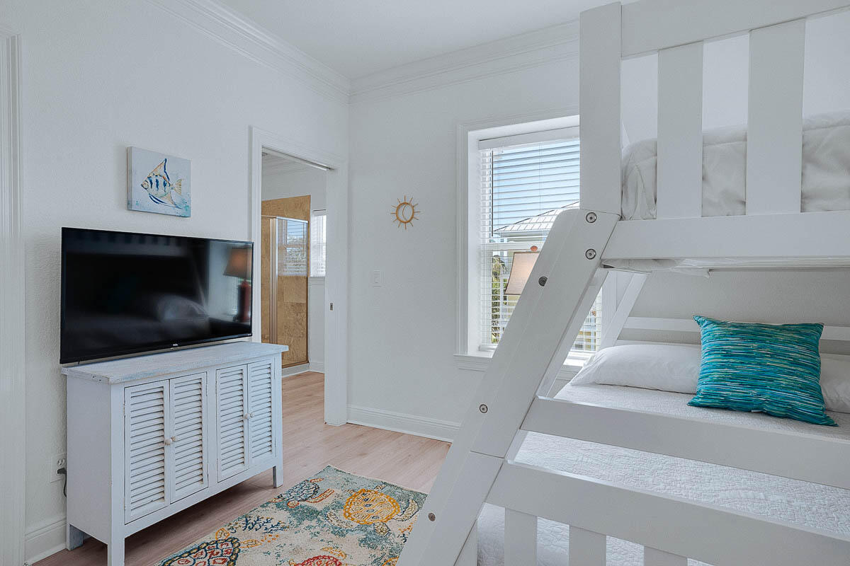 VILLAGE AT BLUE MOUNTAIN BEACH - Residential