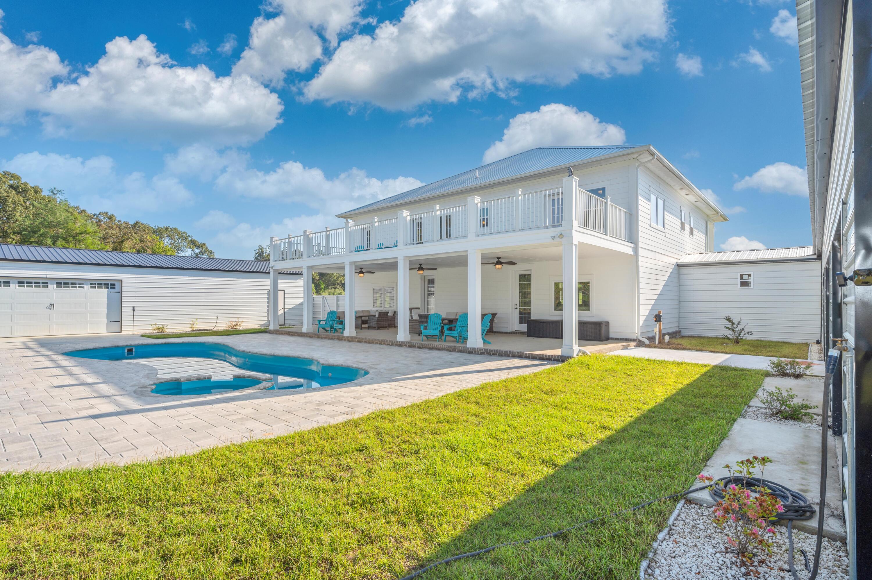 NO RECORDED SUBDIVISION - Residential