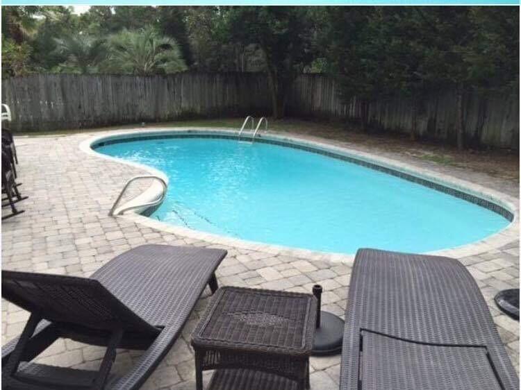 ROCKY BAYOU COUNTRY CLUB ESTATES 4 - Residential Lease