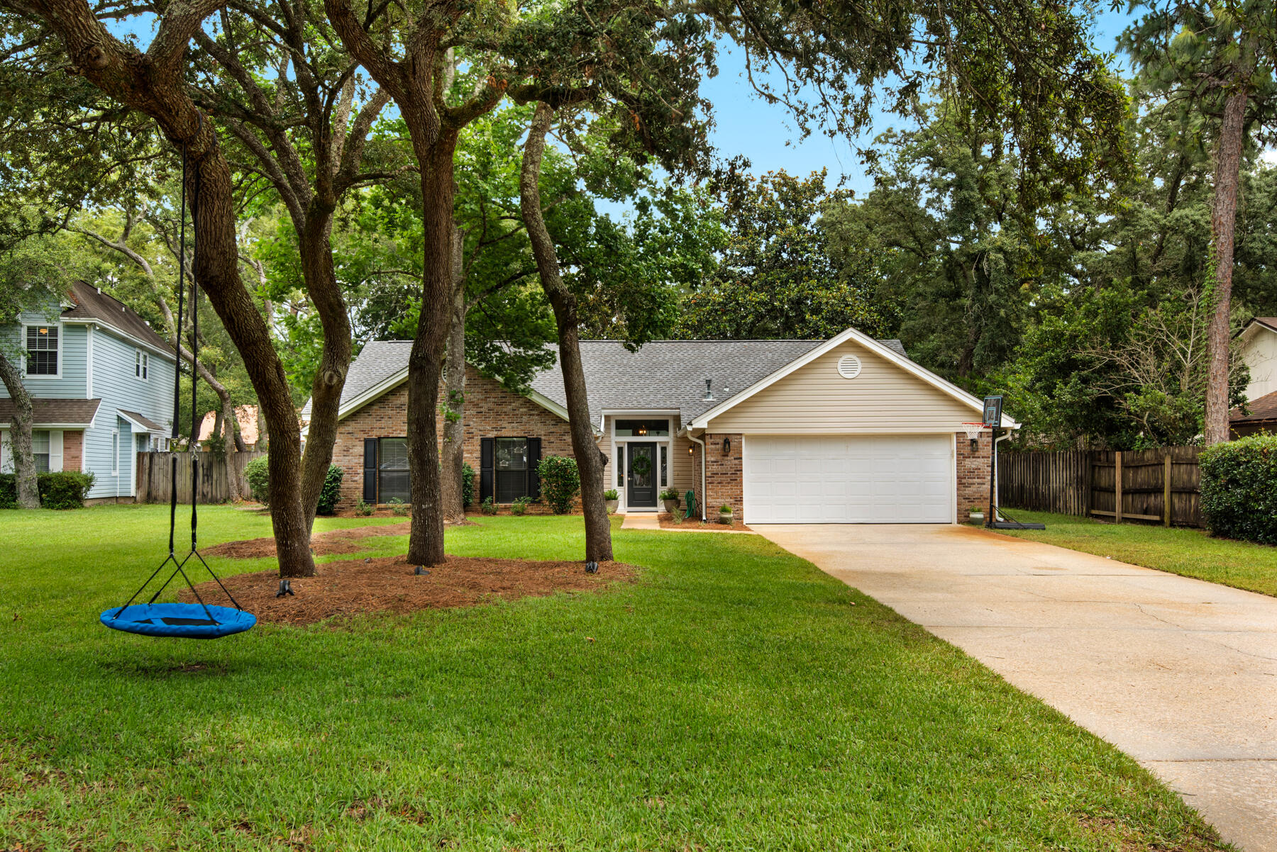 WOODLAND SHORES T/H PH 5 - Residential