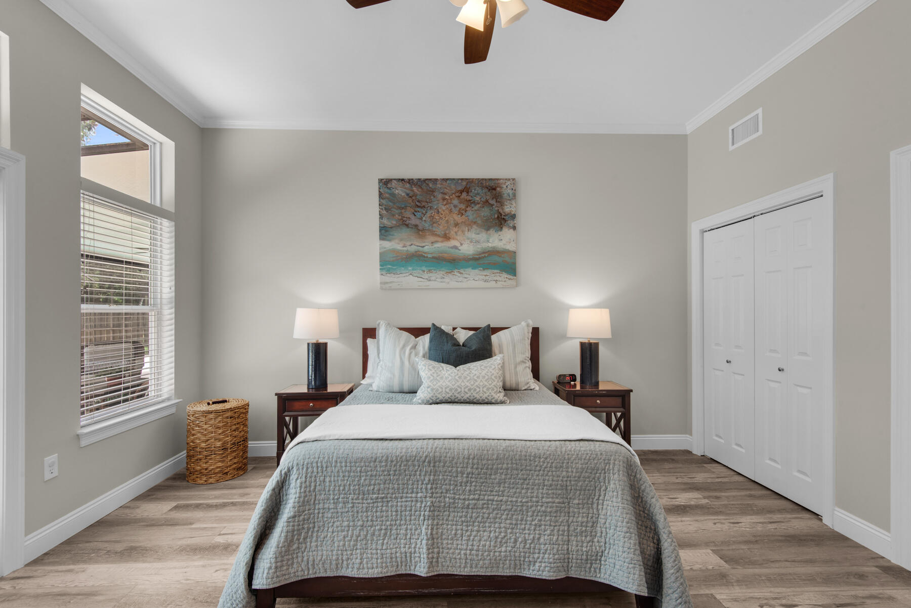 WOODLAND SHORES T/H PH 5 - Residential