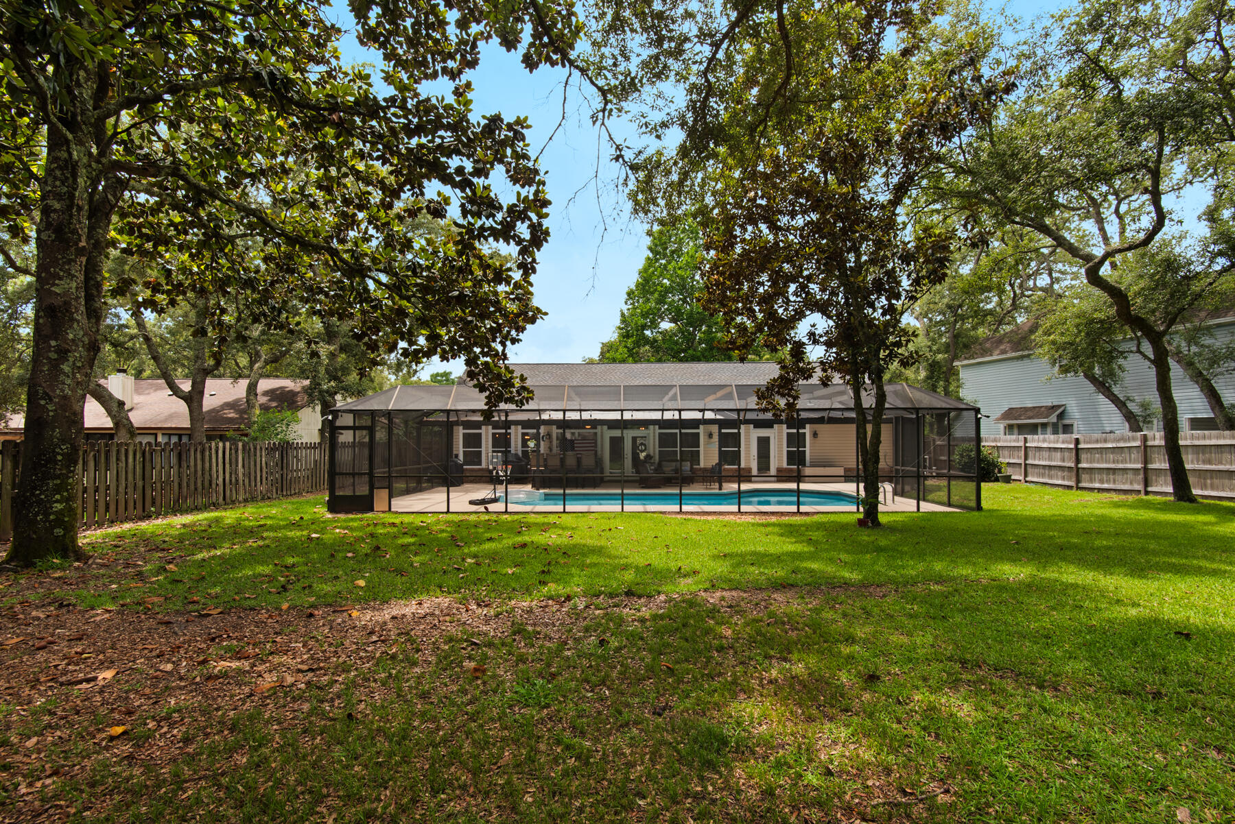 WOODLAND SHORES T/H PH 5 - Residential