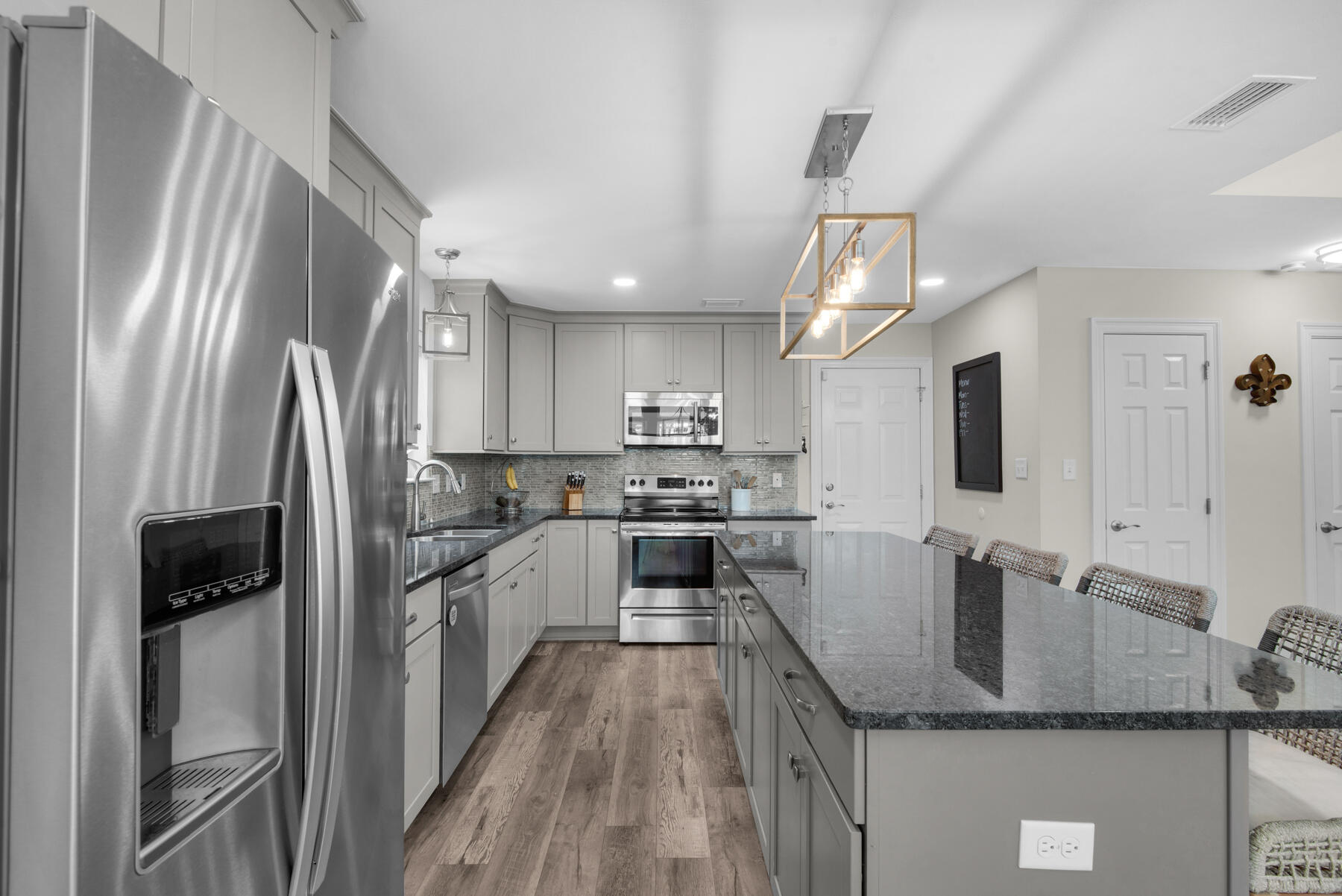 WOODLAND SHORES T/H PH 5 - Residential