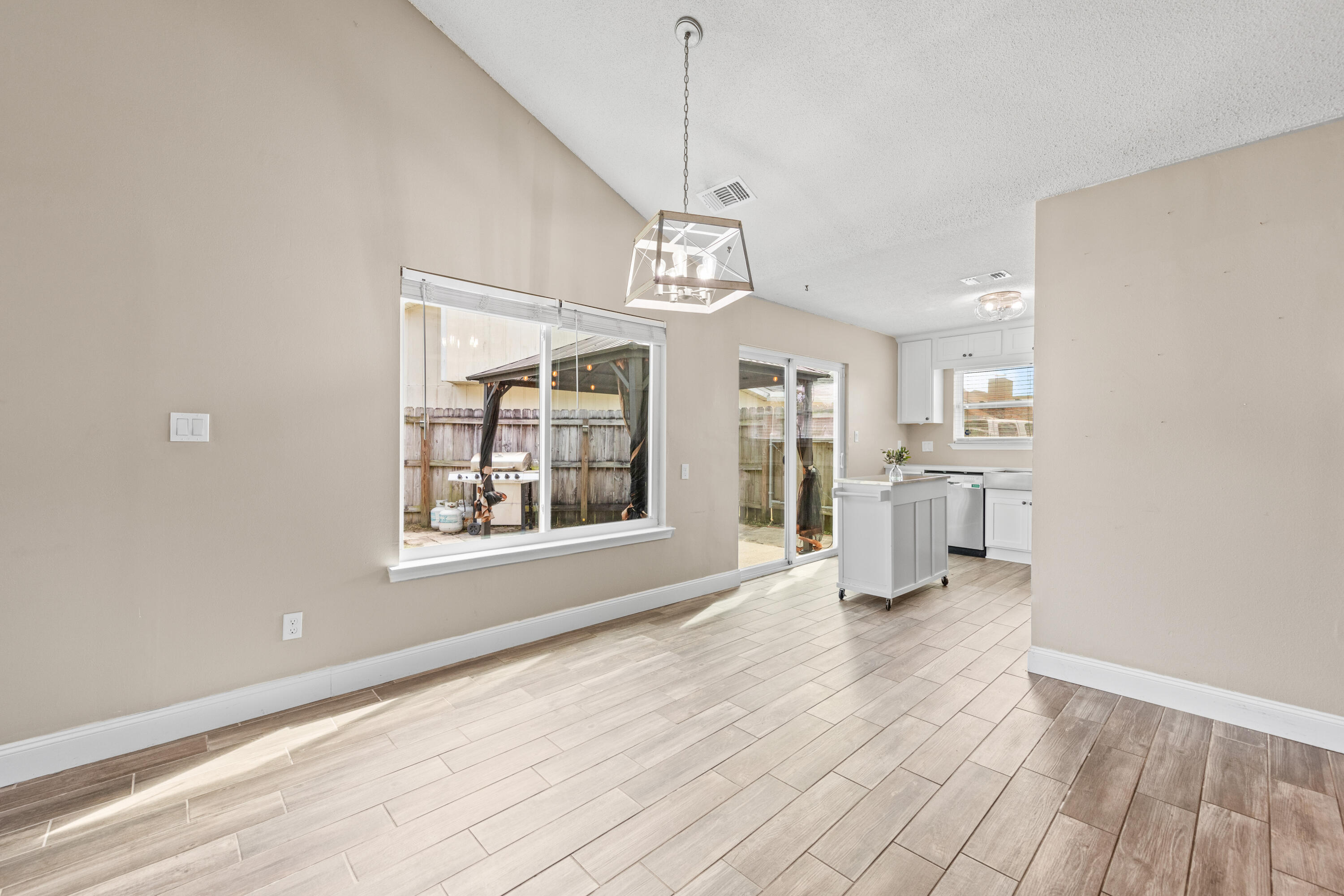 HIDDEN TRAILS PH 4 - Residential