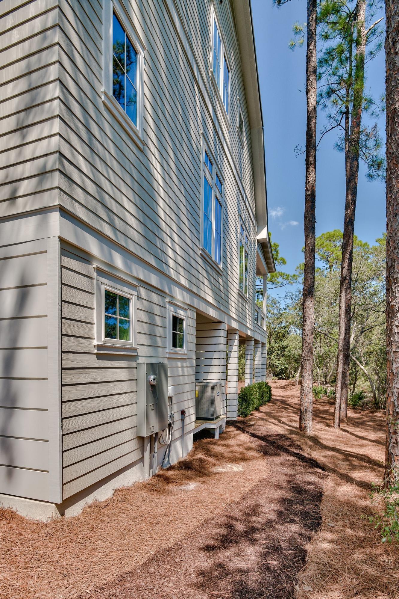 BEACH HIGHLANDS - Residential