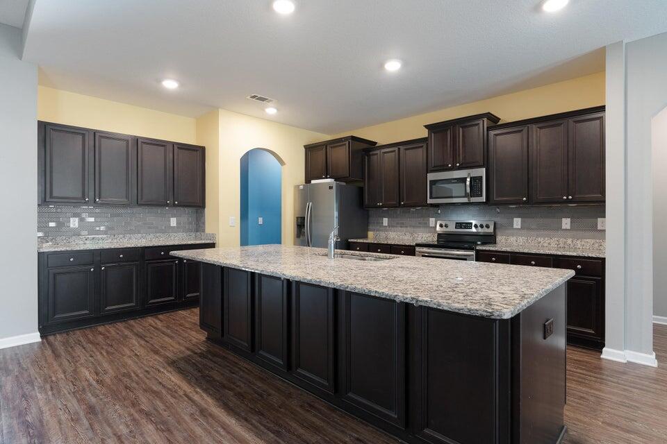 Redstone Commons - Residential Lease