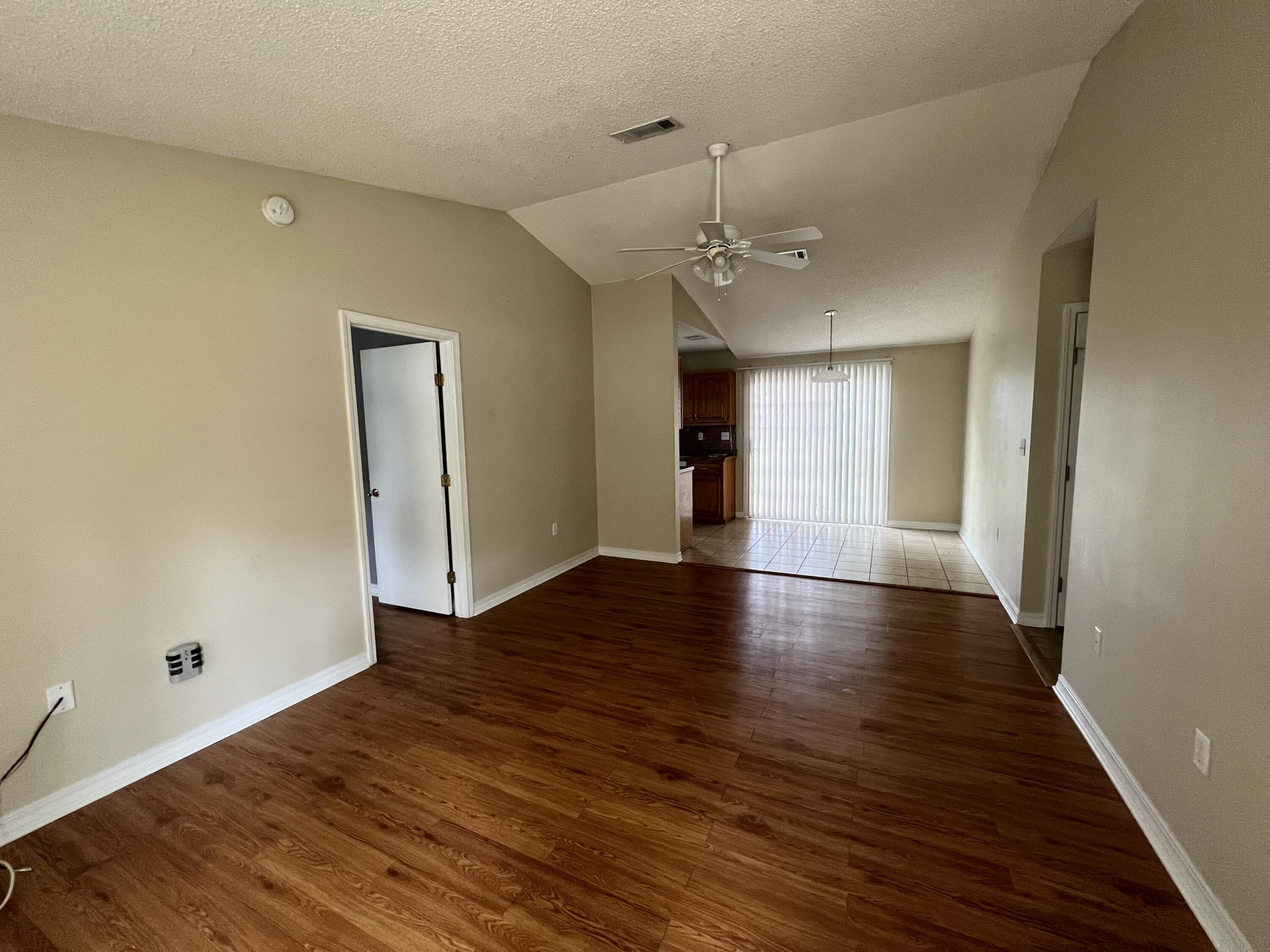 HIDDEN GLEN - Residential