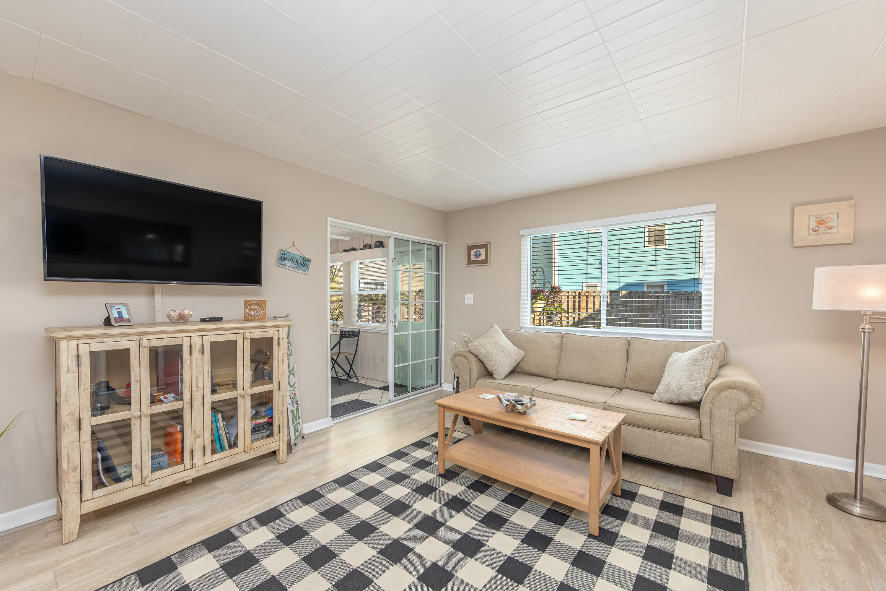 CHATEAU LA MER CONDO - Residential