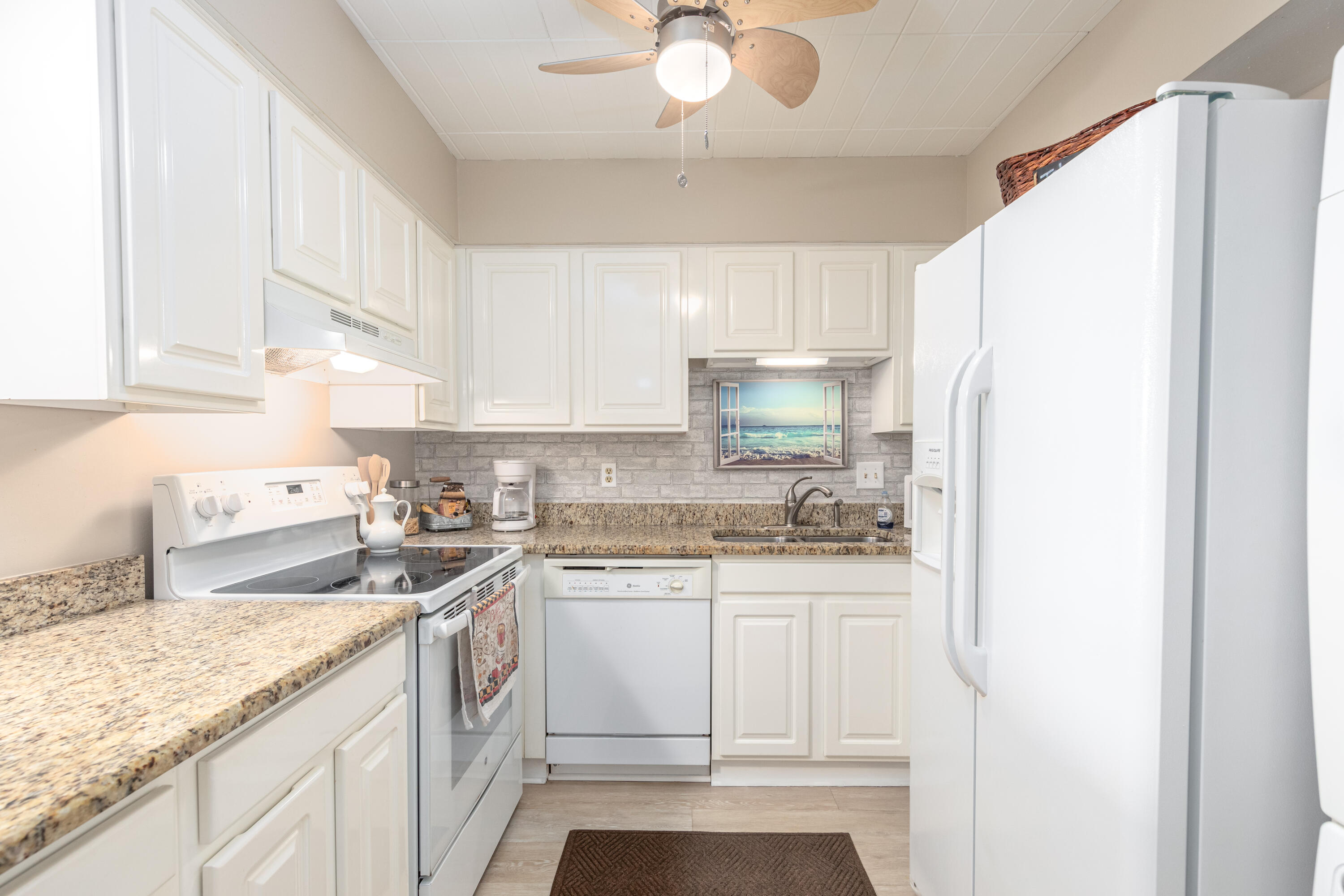 CHATEAU LA MER CONDO - Residential