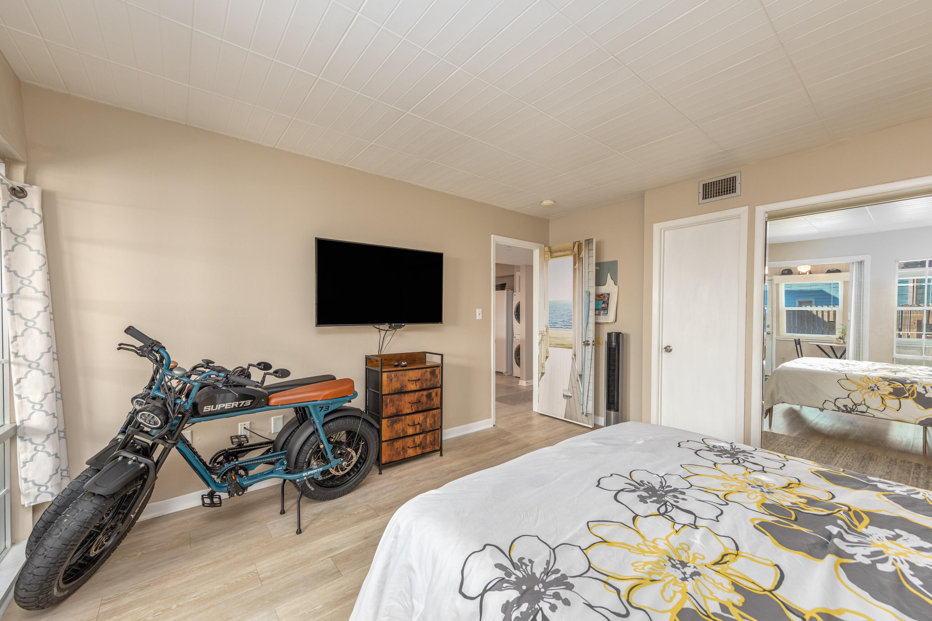 CHATEAU LA MER CONDO - Residential