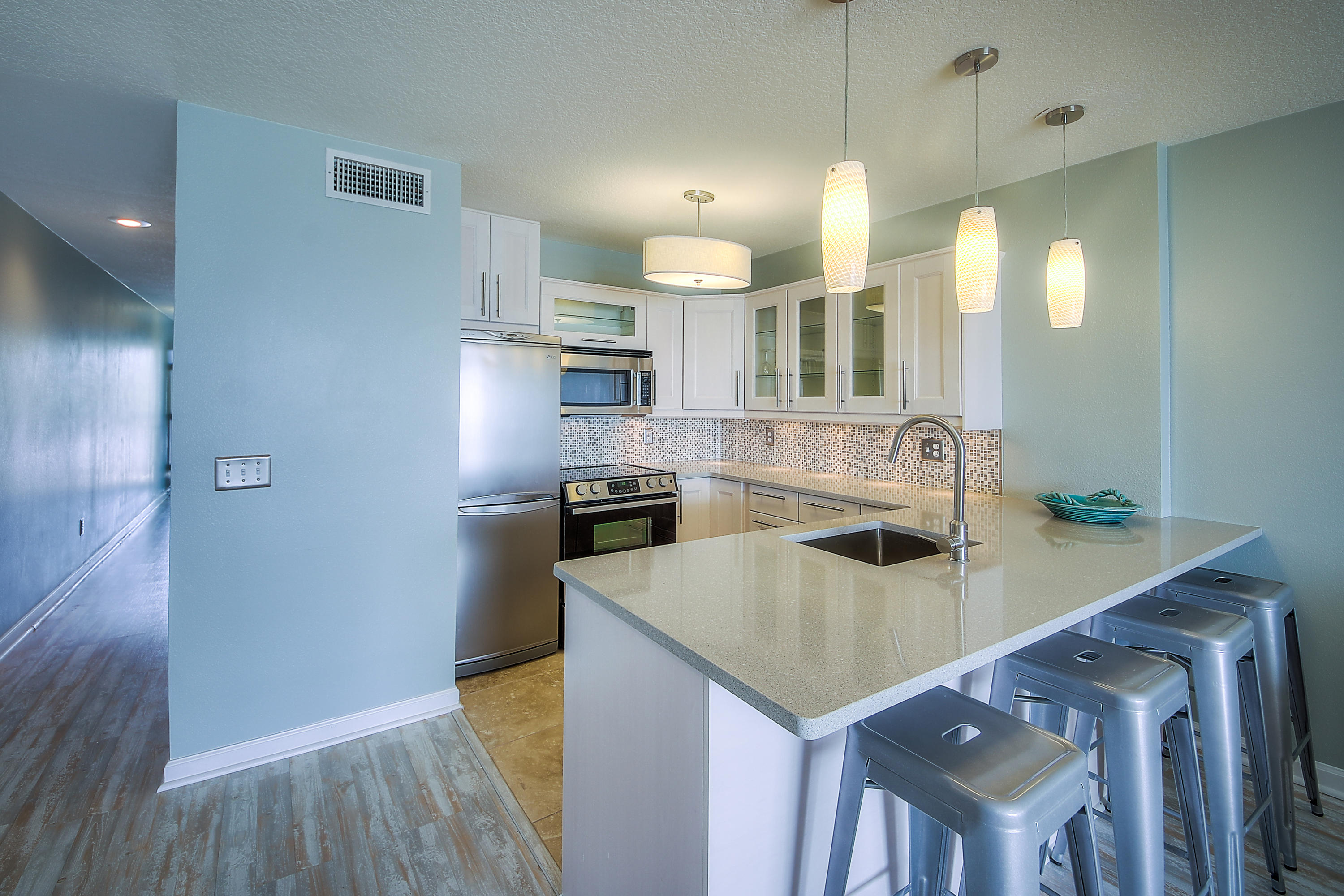 MISTRAL CONDO - Residential