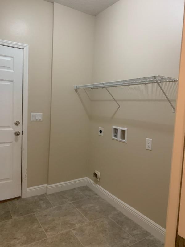 Crestview Suburb (231000.00) - Residential Lease