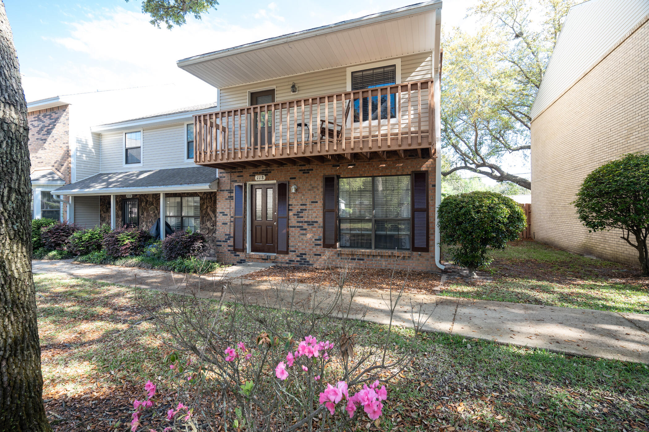 Seller is requesting highest and best offers by 5 PM May 25, 2022 due to multiple offers. If you have submitted one before now, please let us know if you wish to revise it. Back on the market! This townhouse's owner has addressed the small details. It has a lot of storage space for its size and the grounds are kept up by the association. Freshly painted front door with new hardware has been installed and the shutters have been painted to match. Each bedroom has its own vanity with the full bath in between the two. Call for an appointment to see it.