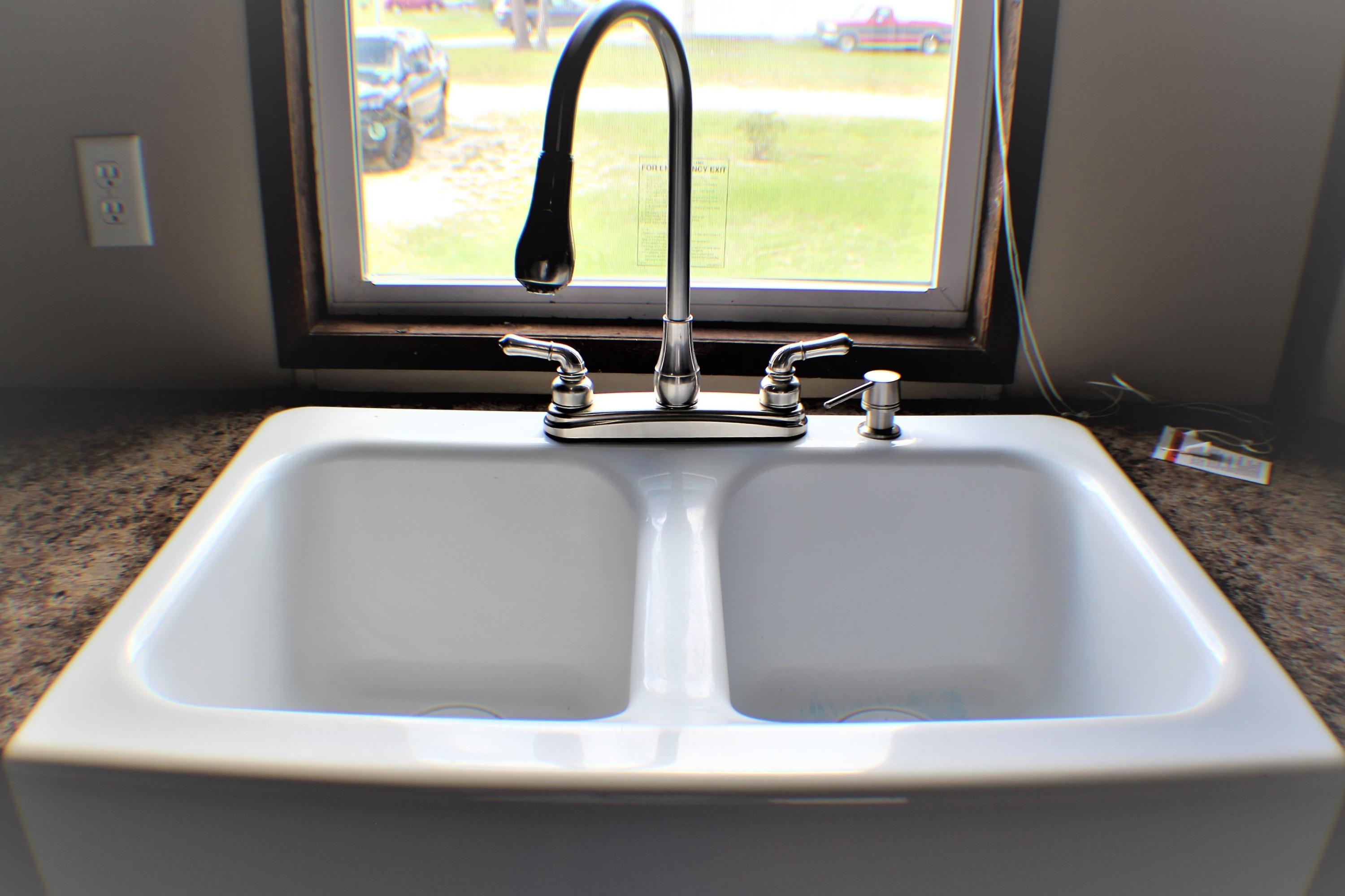 THE PINES - Residential