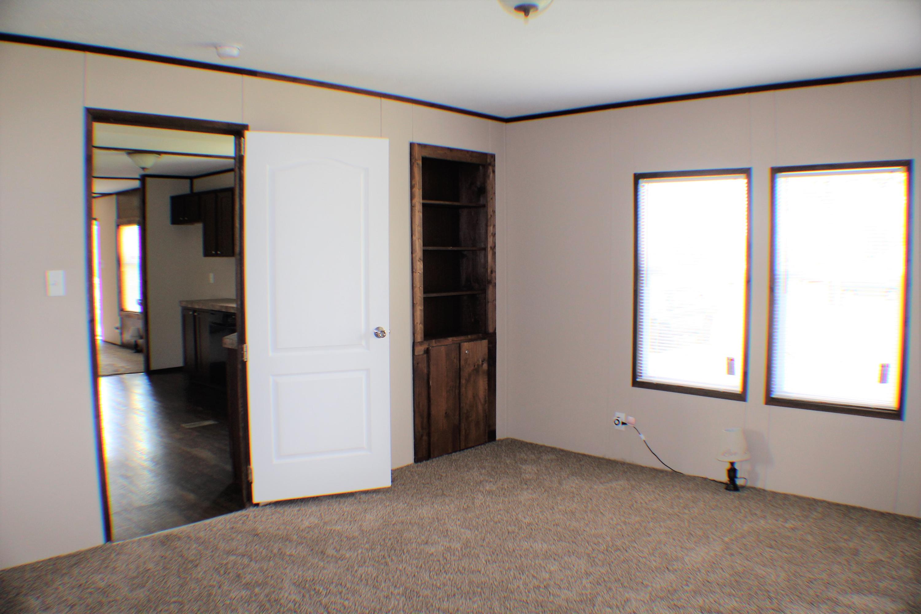 THE PINES - Residential