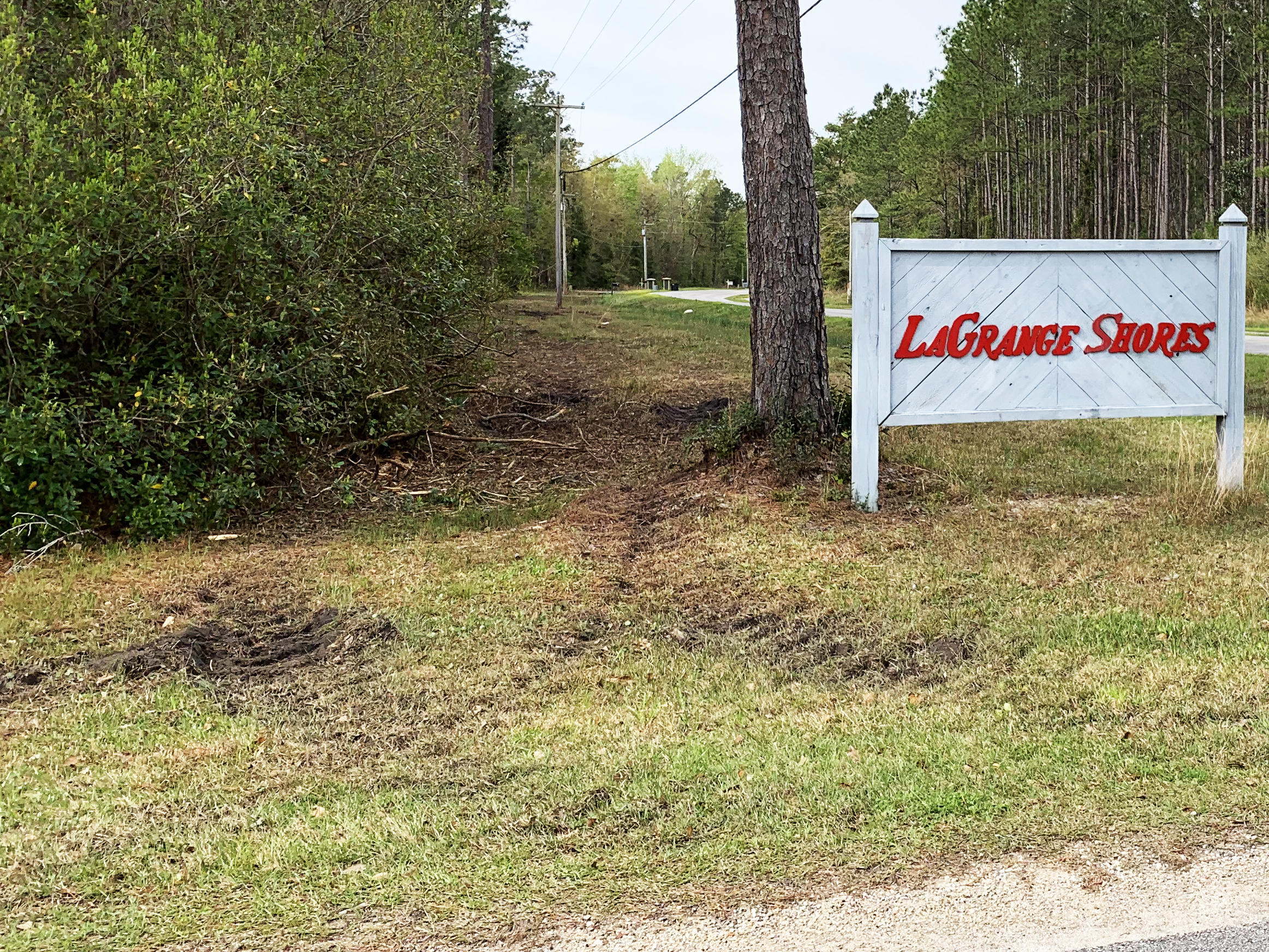 LAGRANGE SHORES - Land