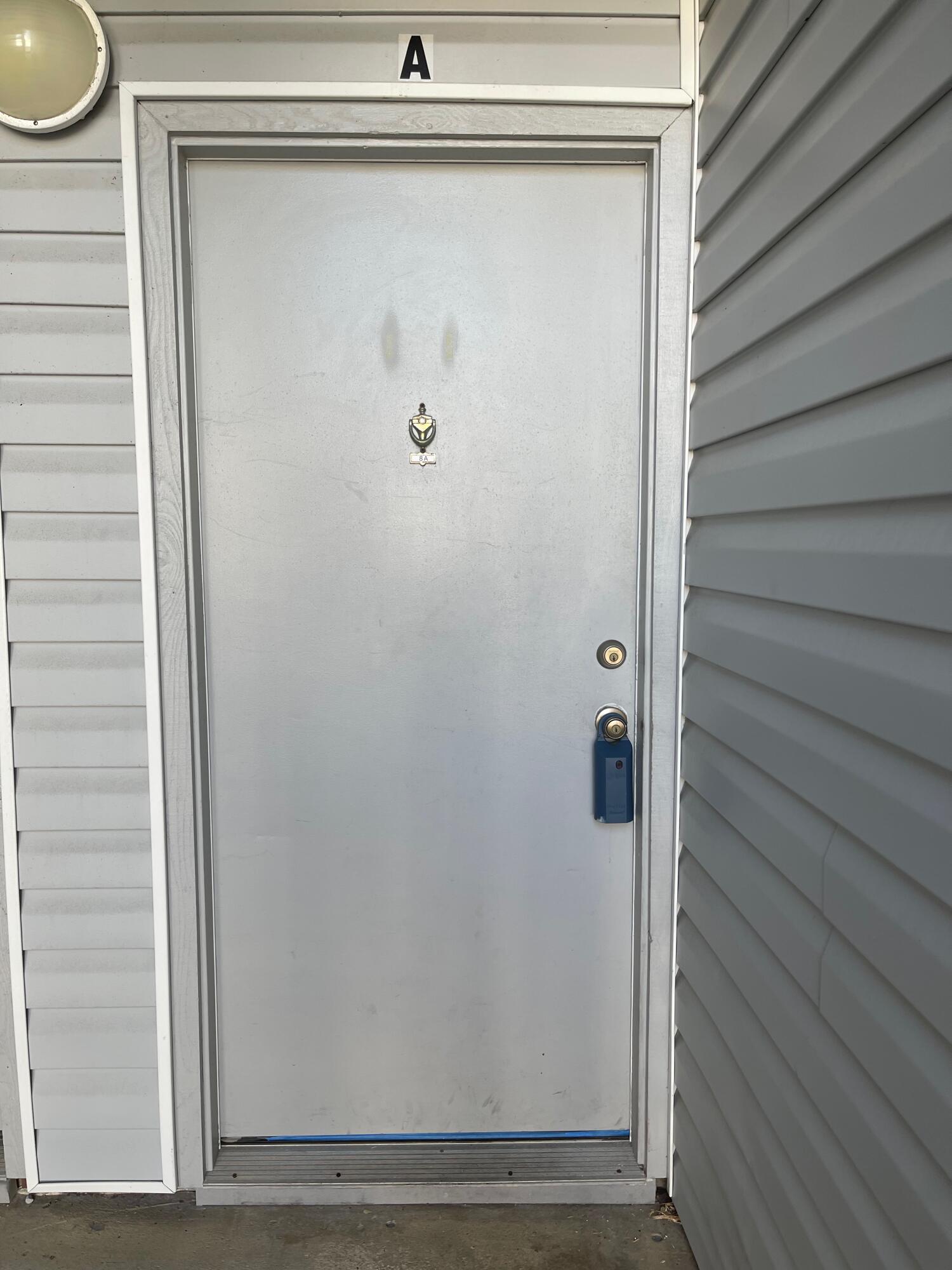 FINISTERRA CONDO - Residential