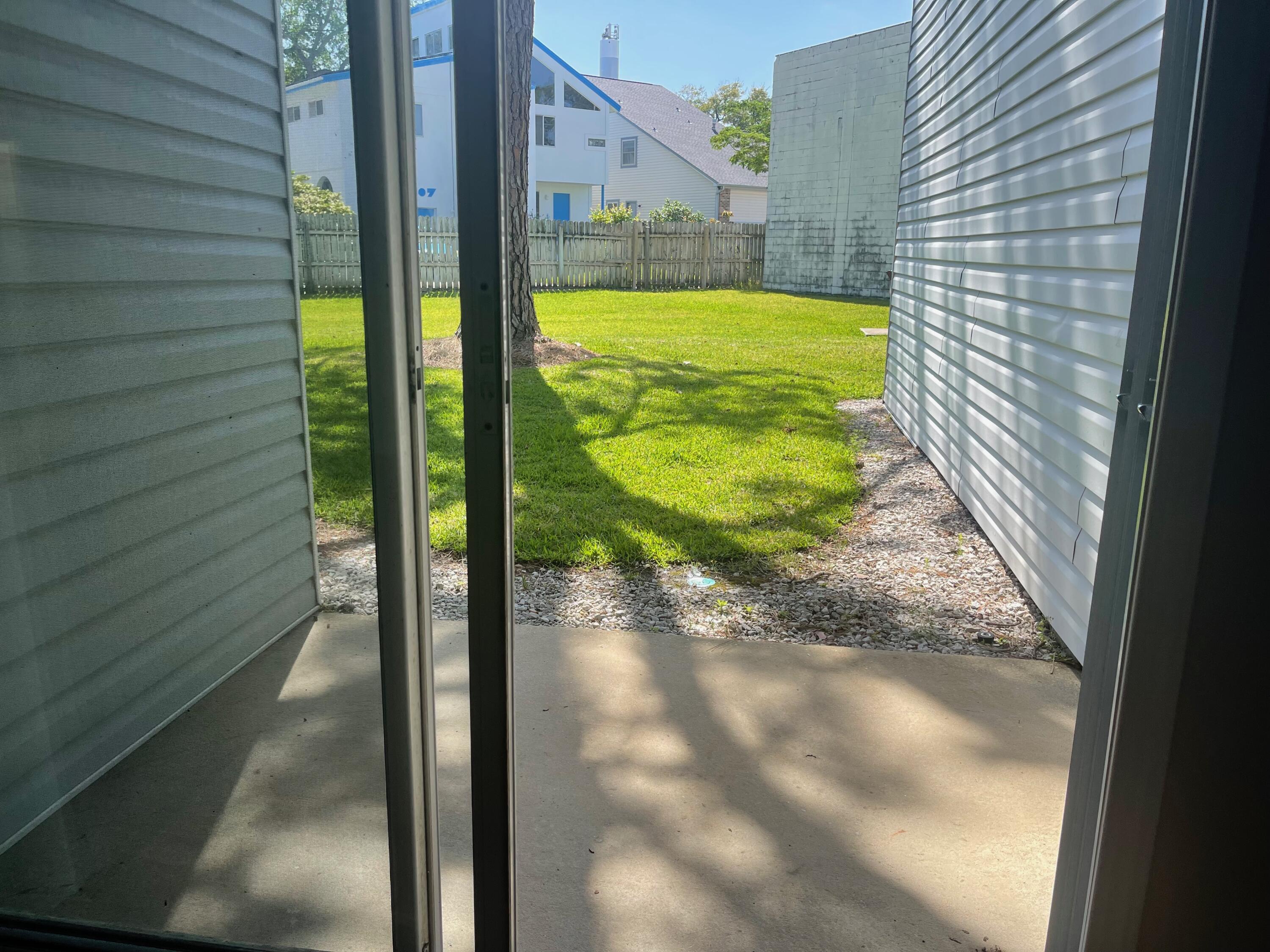 FINISTERRA CONDO - Residential