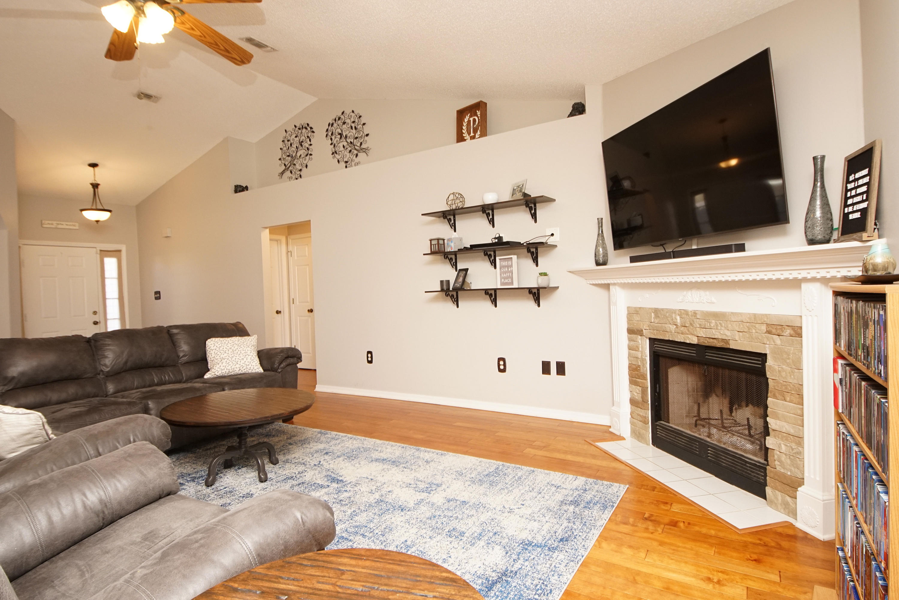 CORONADO VILLAGE PH 3 - Residential