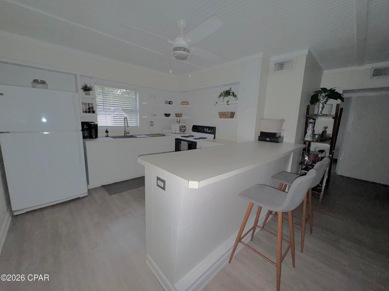 BLUE MOUNTAIN BEACH - Residential Lease