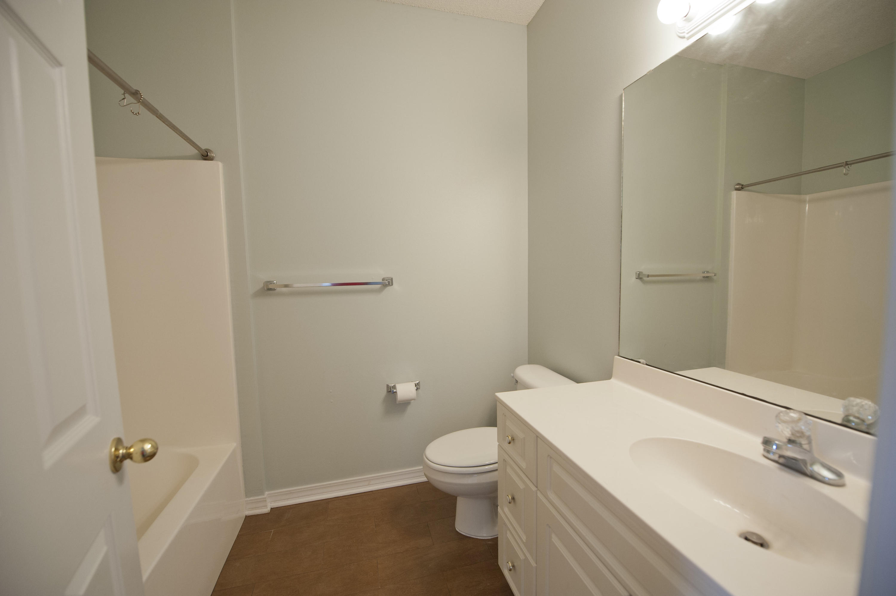 THE OAKS AT NICEVILLE - Residential